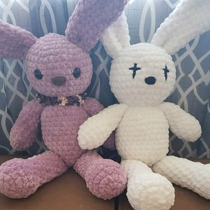 Giant Easter bunnies